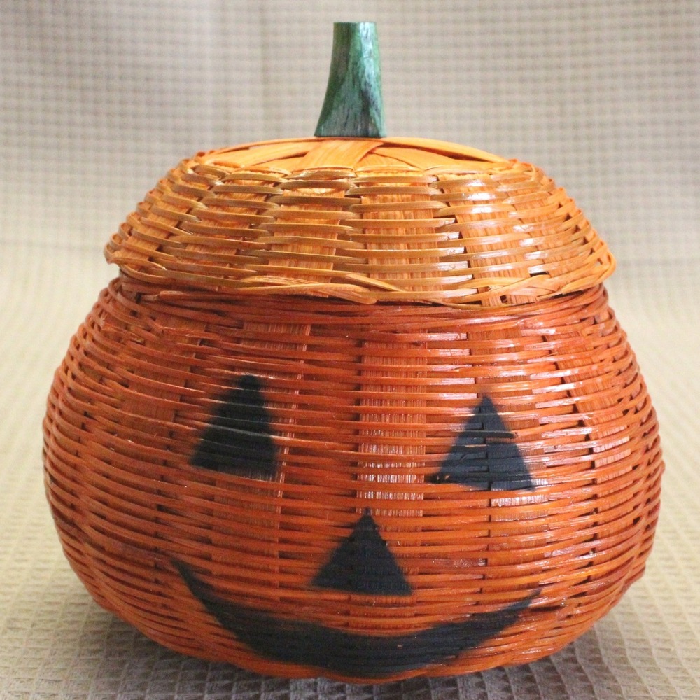 Vintage Woven Pumpkin Basket Small Orange Jack-O-Lantern Halloween Cottagecore